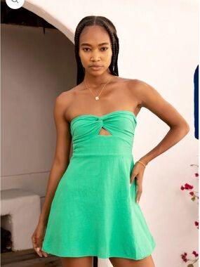 Blanco By Nature Zoey Dress Strapless Twist-Front Mini Dress in Green